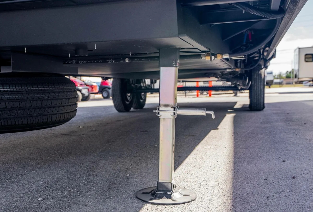RV leveling jack repair at a South Miami location