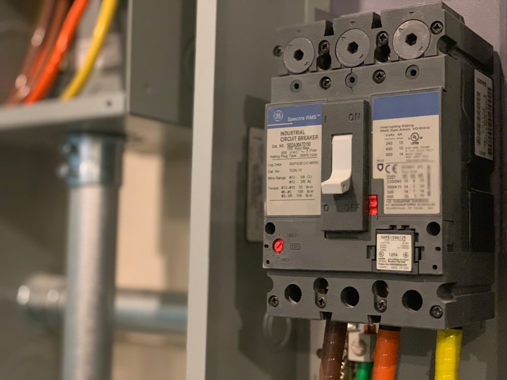 RV electrical and battery service Miami